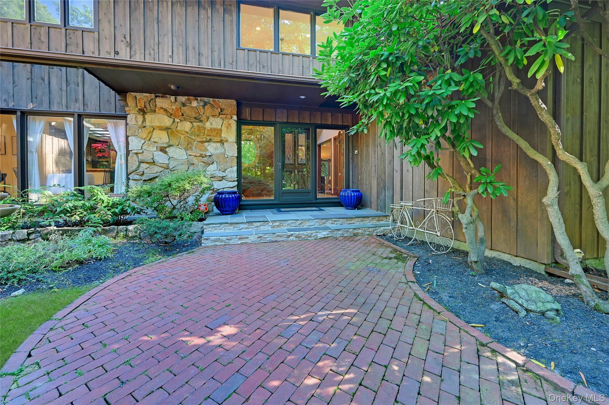 6 Cliffside Drive