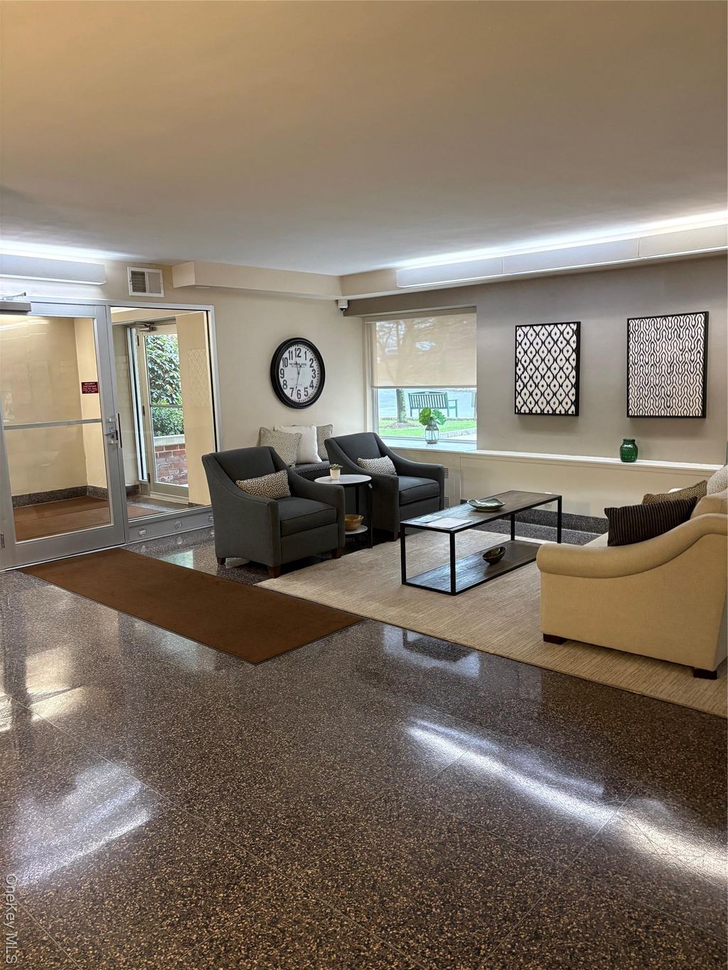 Photo of 611 Palmer Road #20, Yonkers, NY 10701 (MLS # 972777)