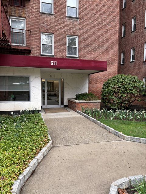 Homes For Sale - 611 Palmer Road #20<br/> Yonkers, NY 10701