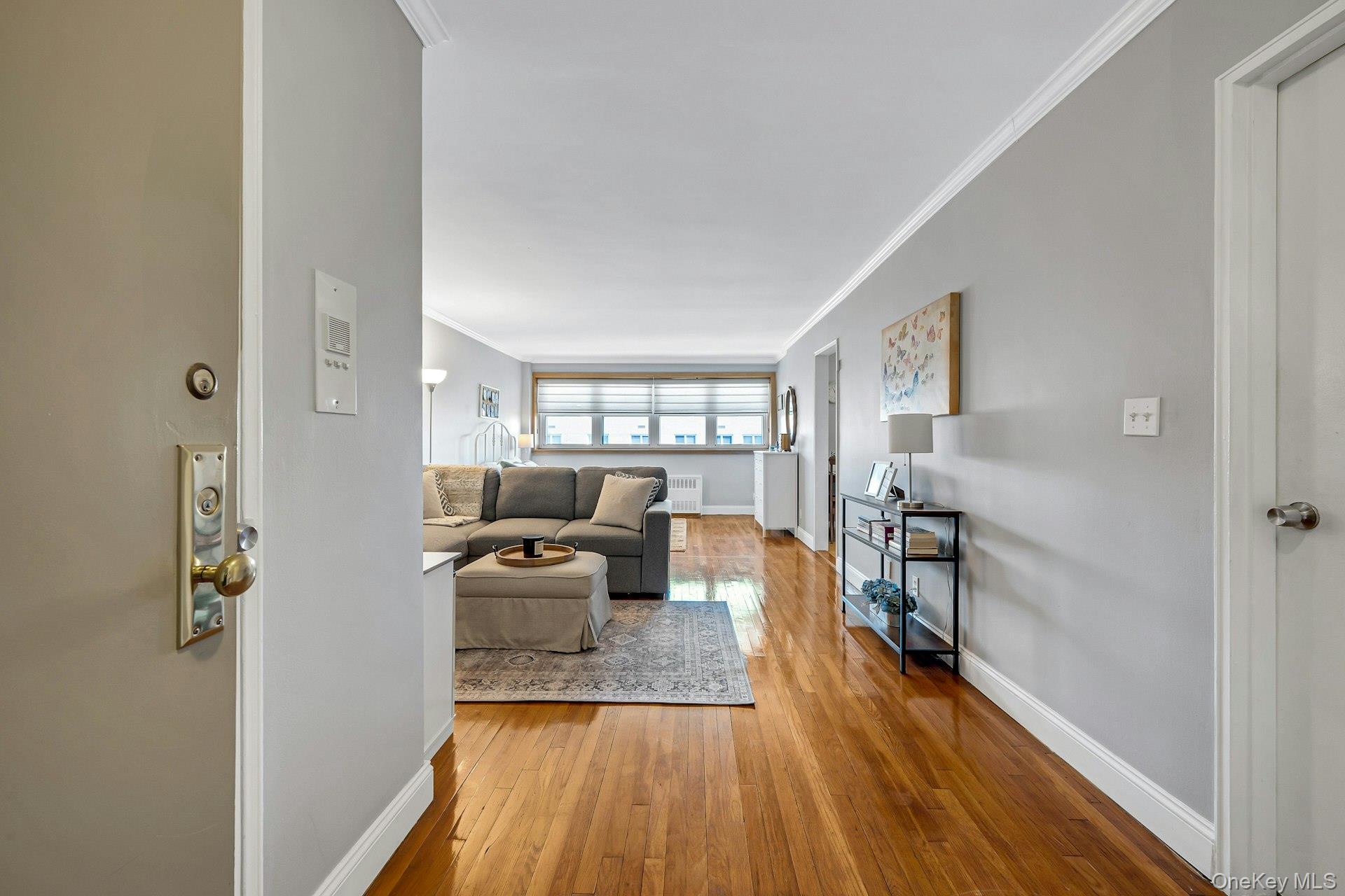 370 Westchester Avenue 6M