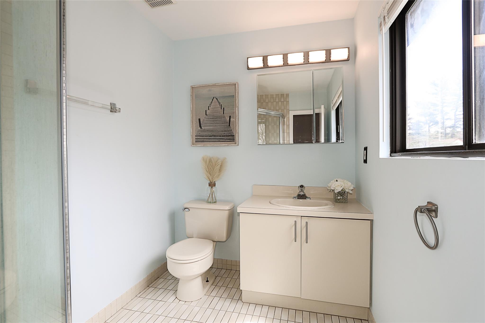 29 The Glen Dr #29, Glen Head, New York image 22