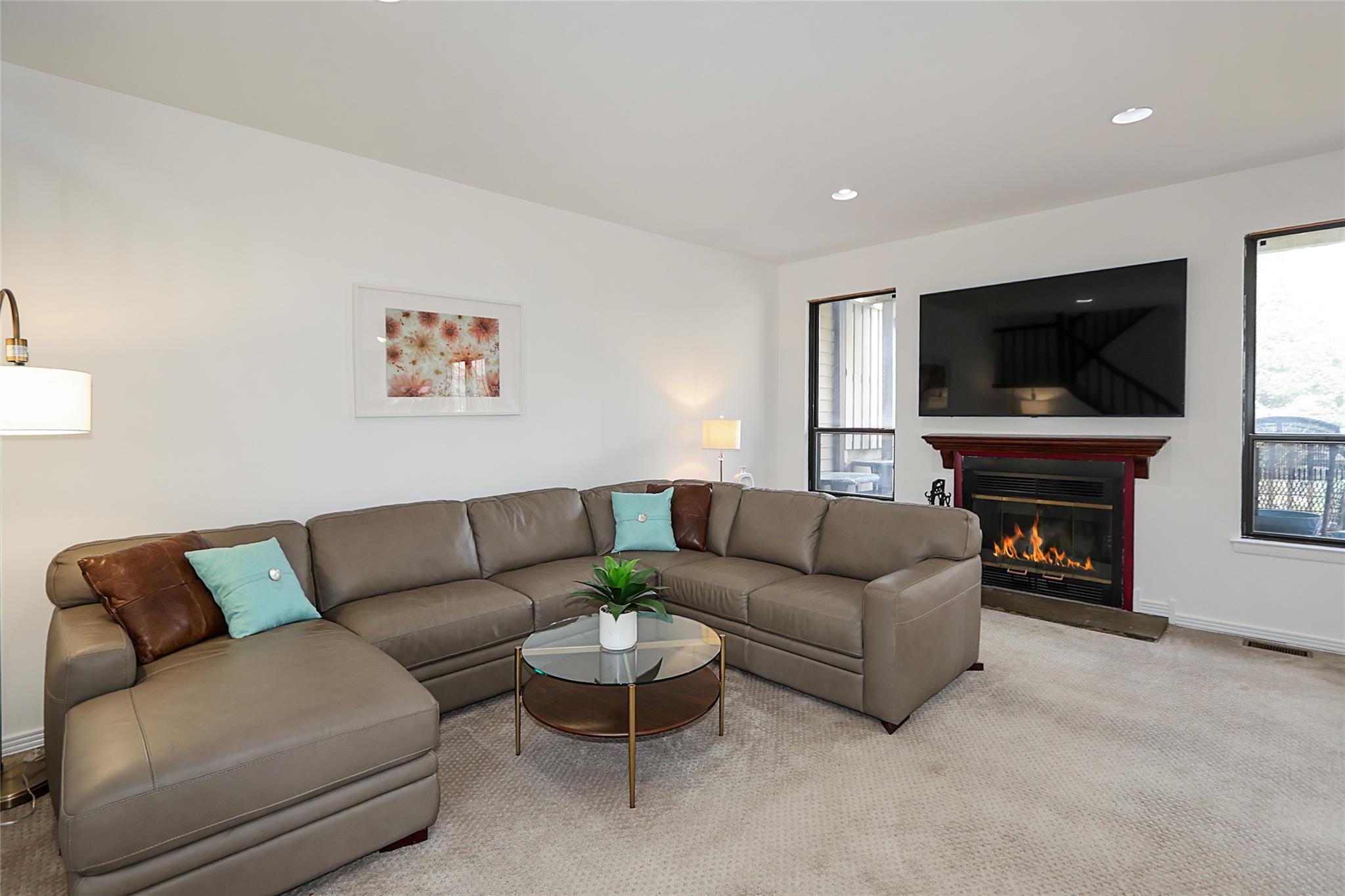 29 The Glen Dr #29, Glen Head, New York image 10