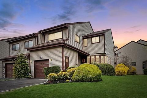 29 The Glen Dr Unit 29, Glen Head, NY 11545 - MLS#: 845746