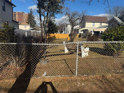 168-13 140 Avenue Springfield Gardens NY 11434