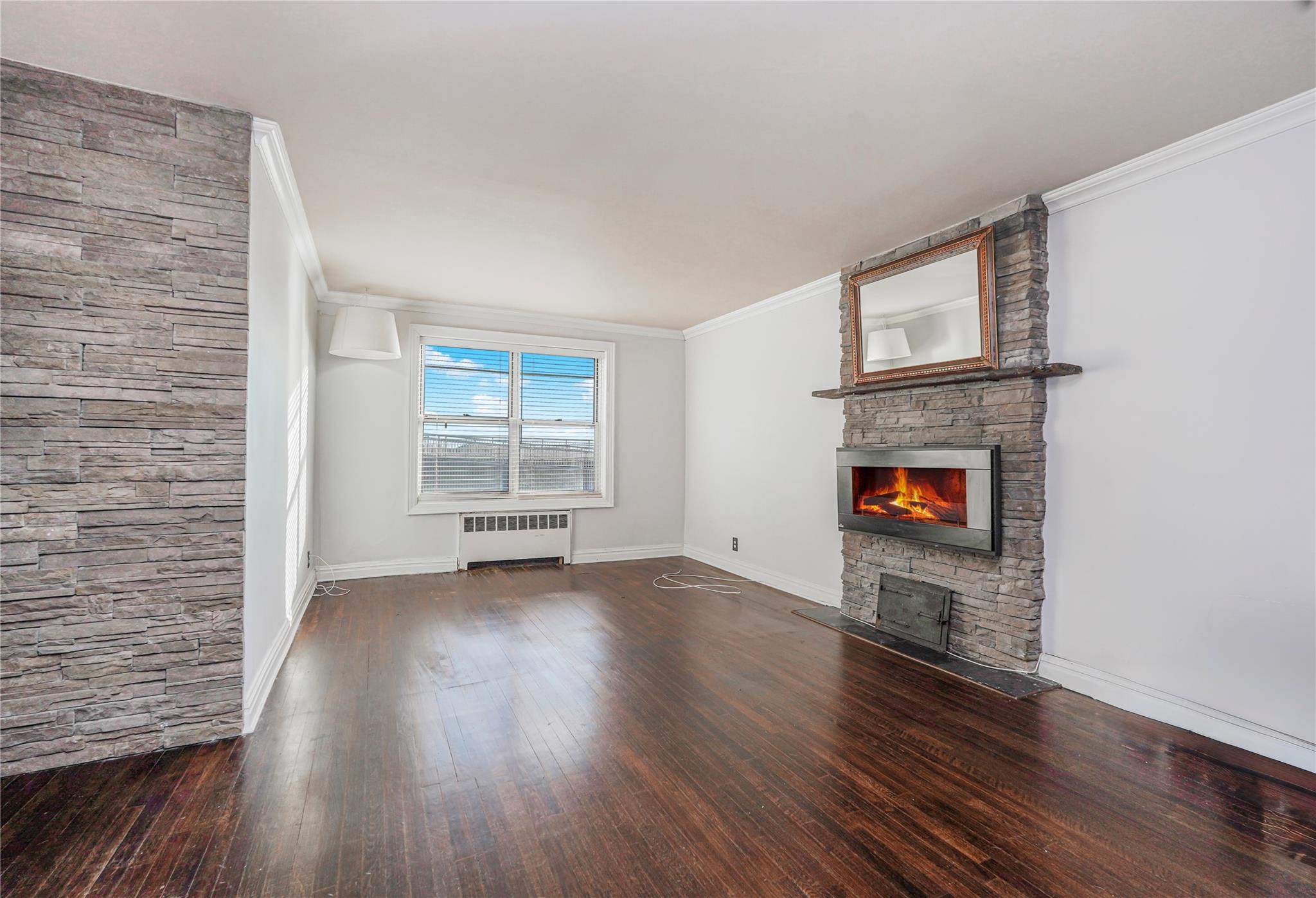 Rockaway Park, New York 11694, United States, 1 Bedroom Bedrooms, ,1 BathroomBathrooms,Residential,Active,6566