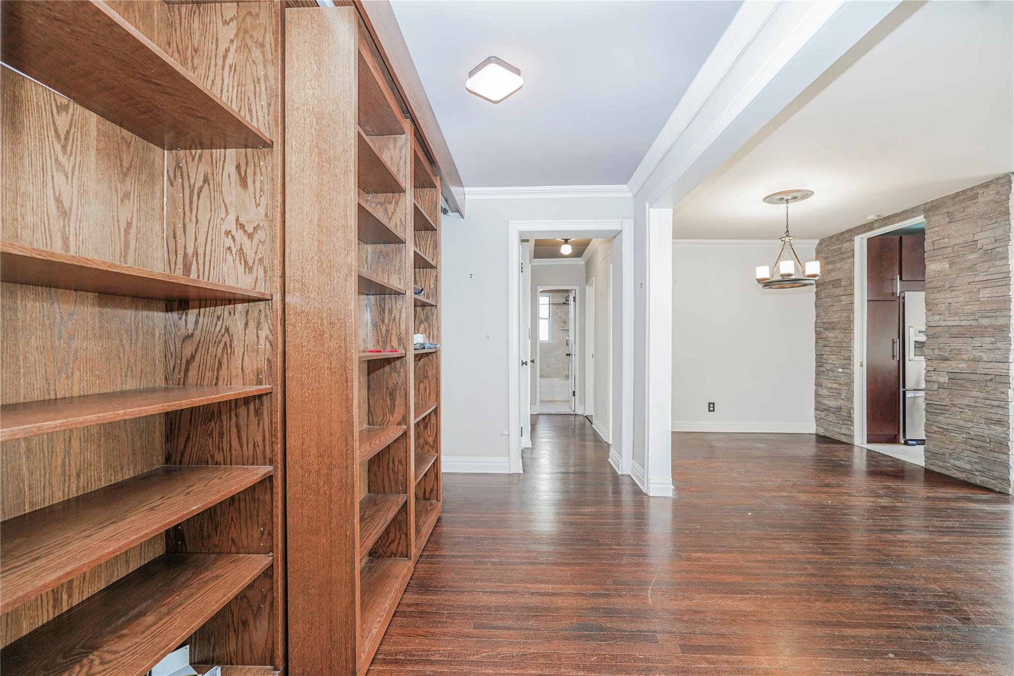 Rockaway Park, New York 11694, United States, 1 Bedroom Bedrooms, ,1 BathroomBathrooms,Residential,Active,6566