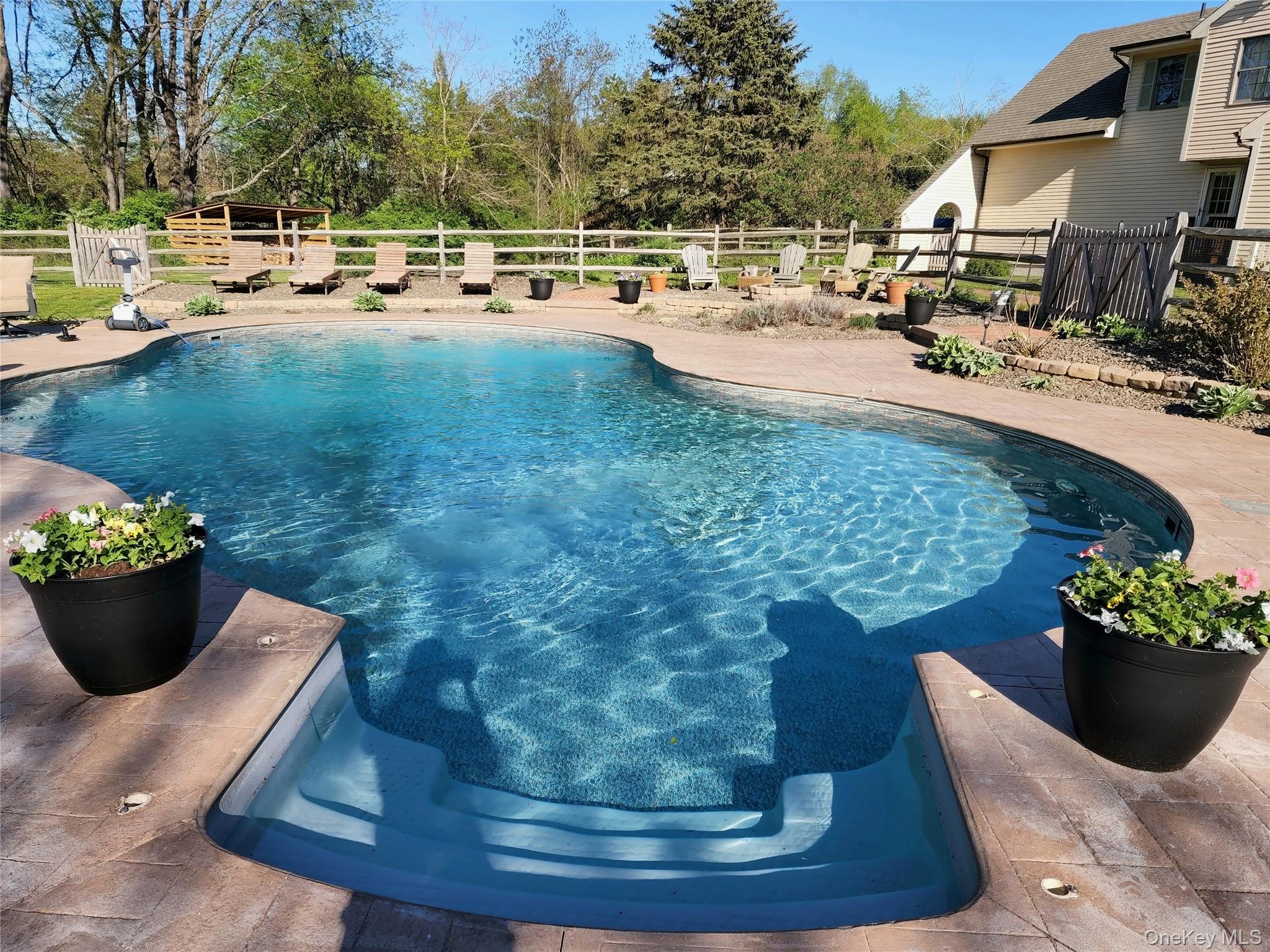 9 Mayflower Court
