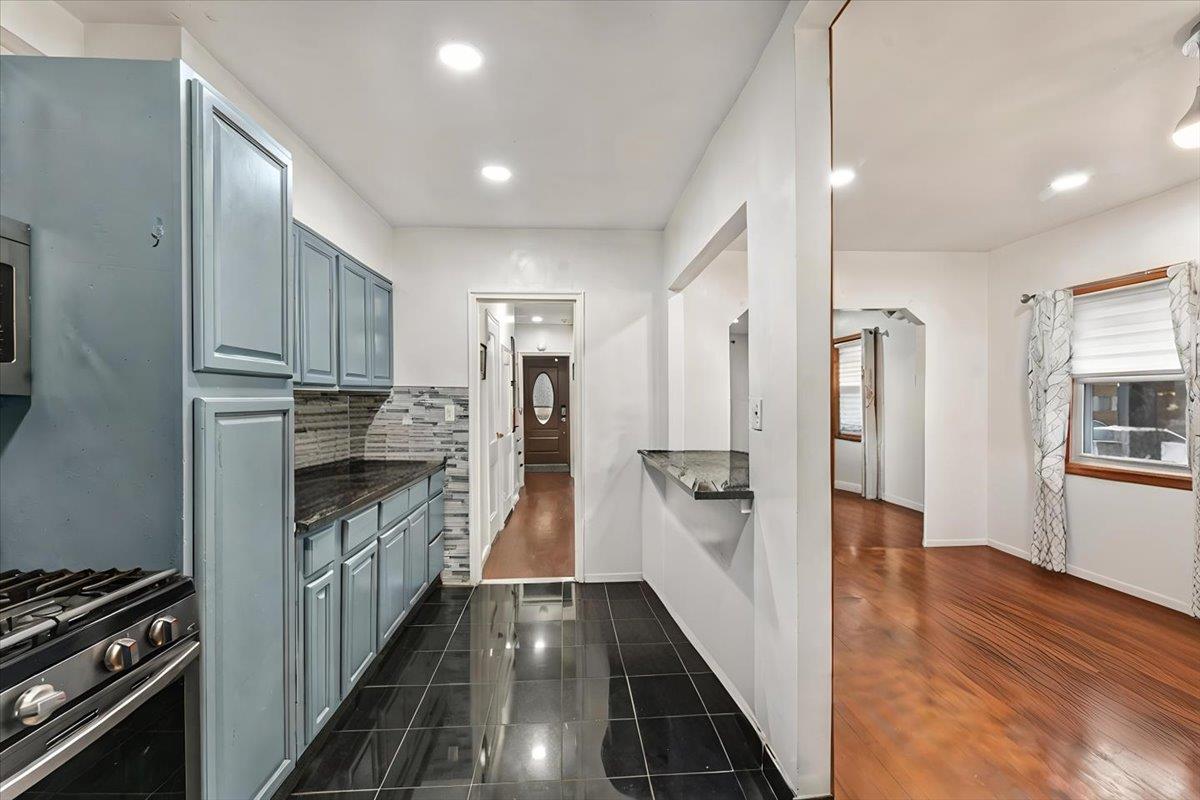 1077 Adee Avenue, Bronx, New York image 7