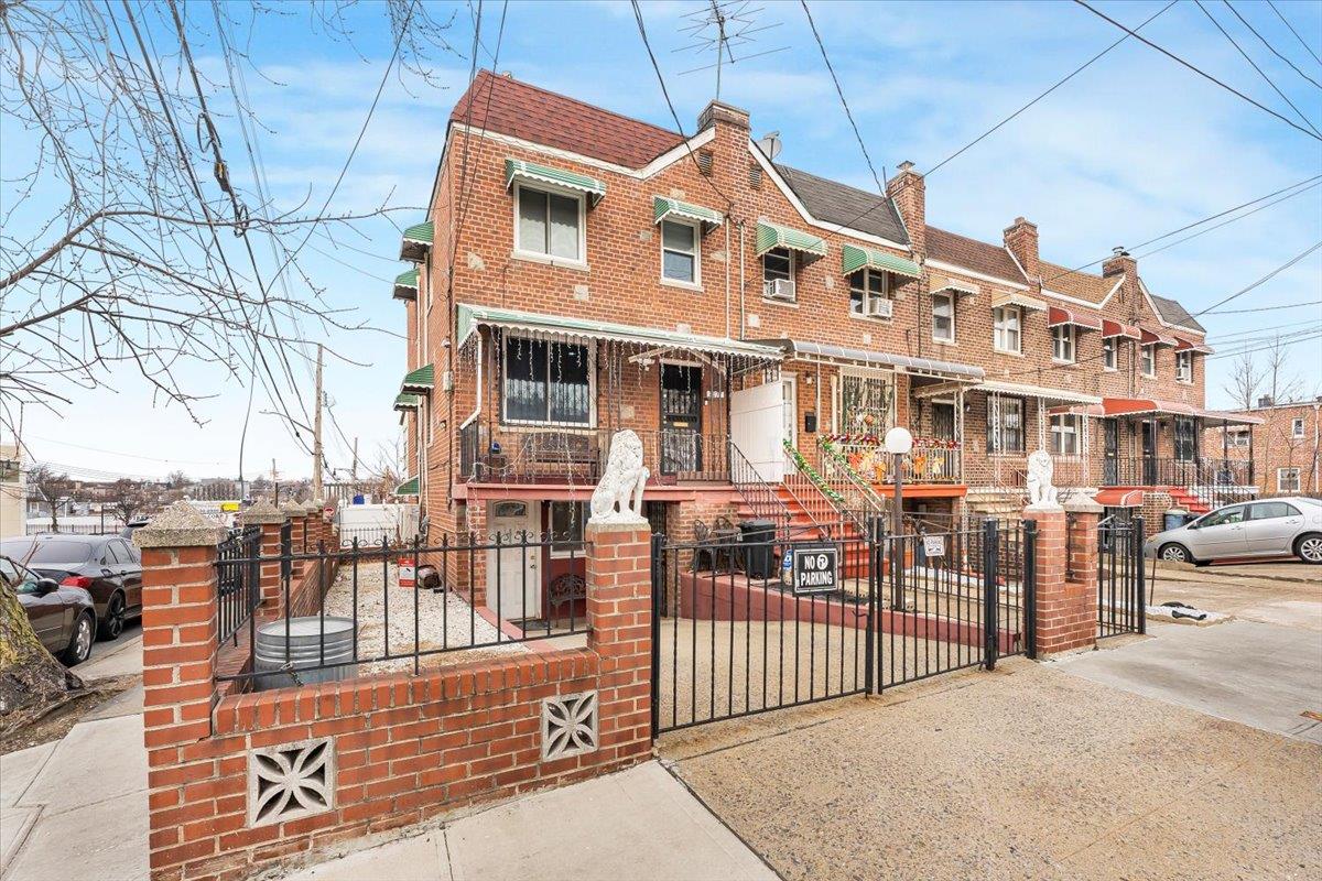 1077 Adee Avenue, Bronx, New York image 4