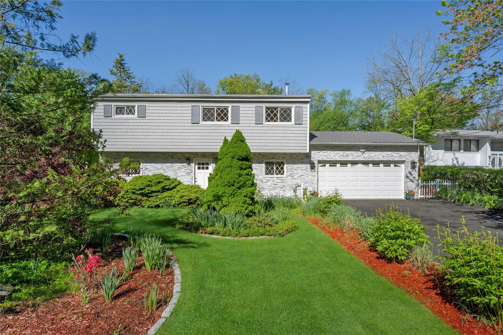 77 Greenwood Lane, White Plains, New York image 1