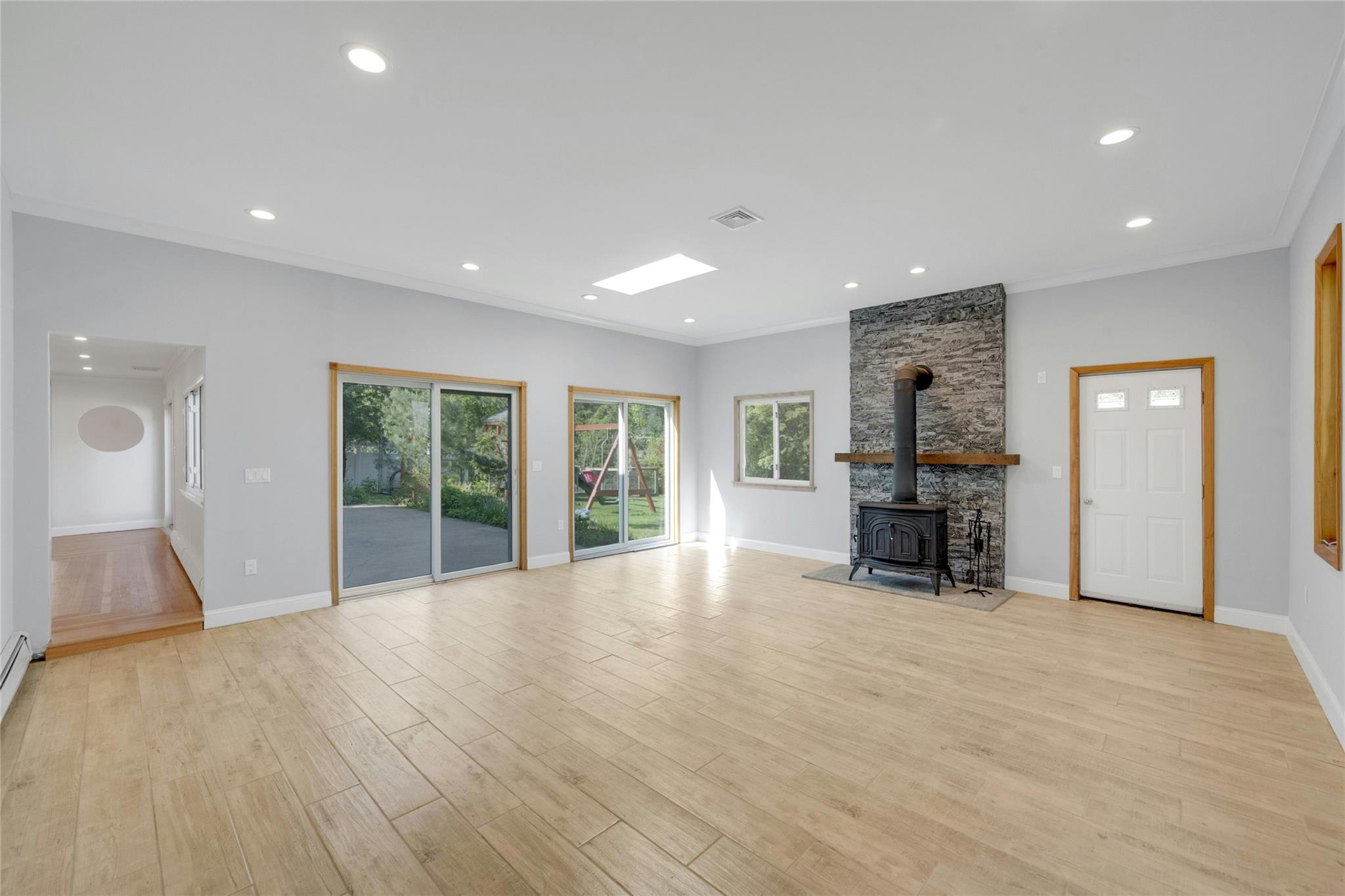 77 Greenwood Lane, White Plains, New York image 16