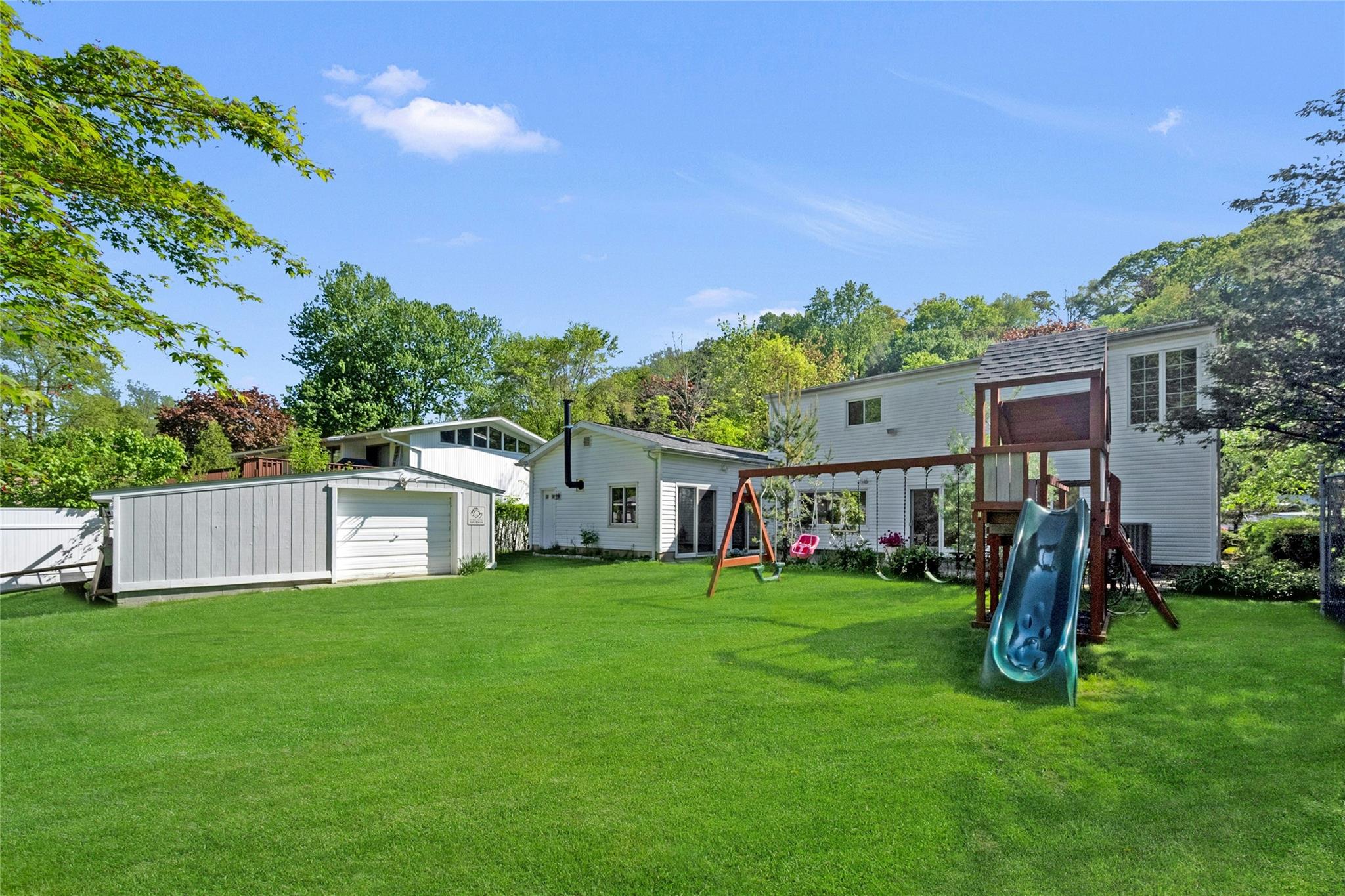 77 Greenwood Lane, White Plains, New York image 35