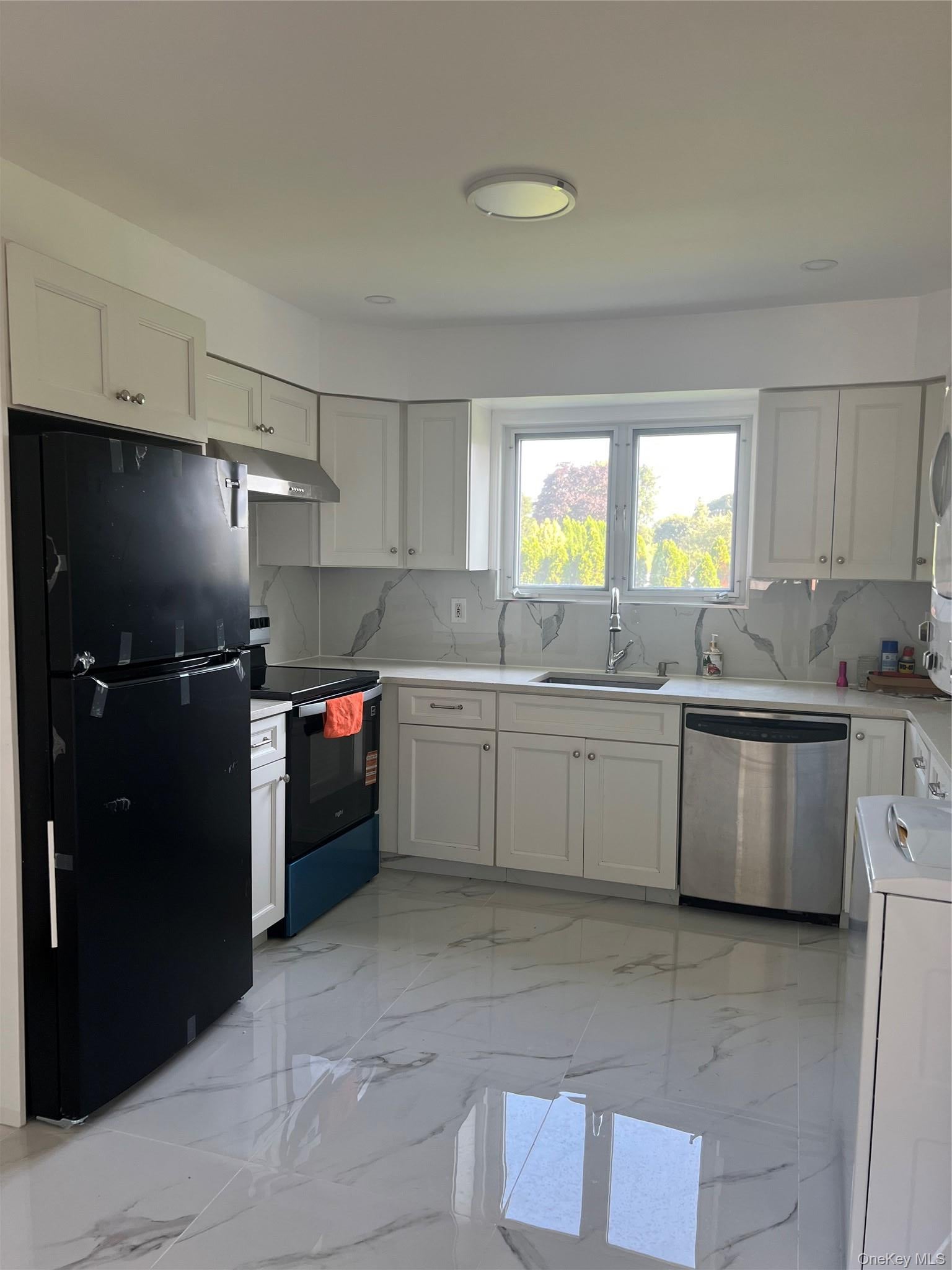 846 Conklin Street