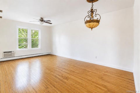 Photo of 66-92 Selfridge St #3J, Forest Hills, NY 11375 (MLS # 1041815)