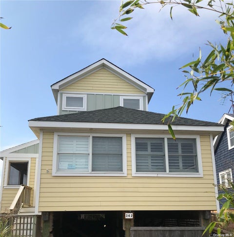 Homes For Rent - 342 Dehnhoff Walk<br/> Suffolk County, Ocean Beach, NY 11770