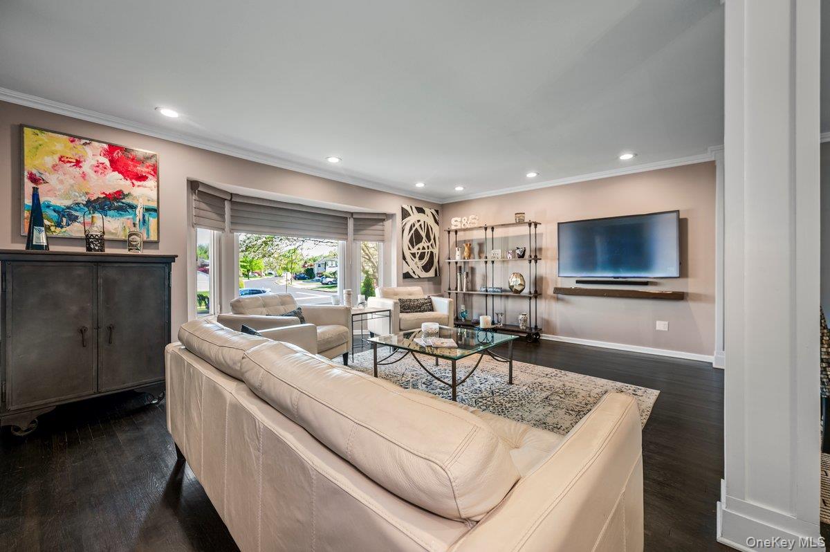 1 Ives Lane