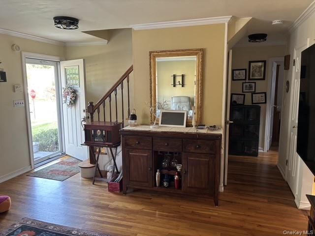 Photo of 8 N Summit Drive, Massapequa, NY 11758 (MLS # 1051448)