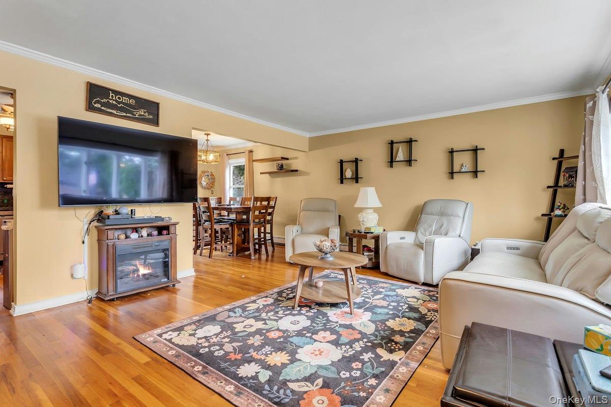 8 N Summit Drive