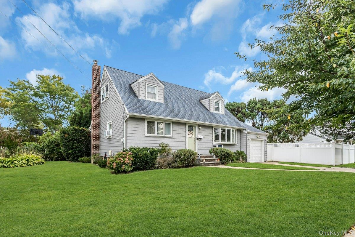 8 N Summit Drive