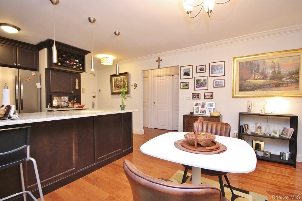 1374 Midland Avenue 101