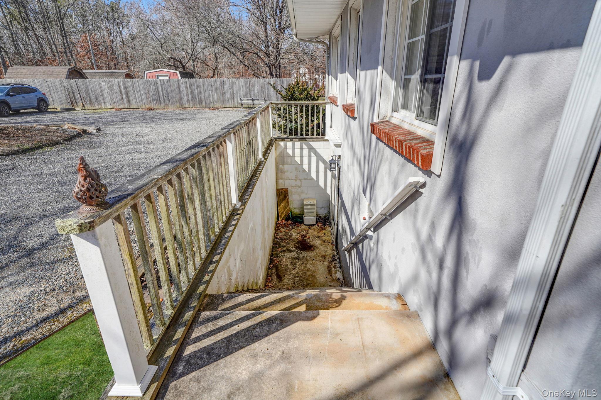 146 Halsey Manor Road