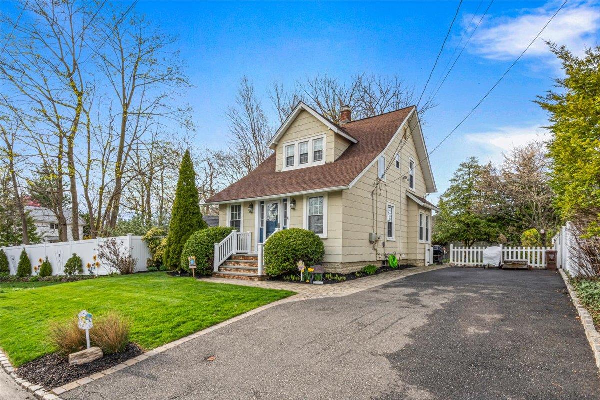 4 2nd Street, Glenwood Landing, New York image 11