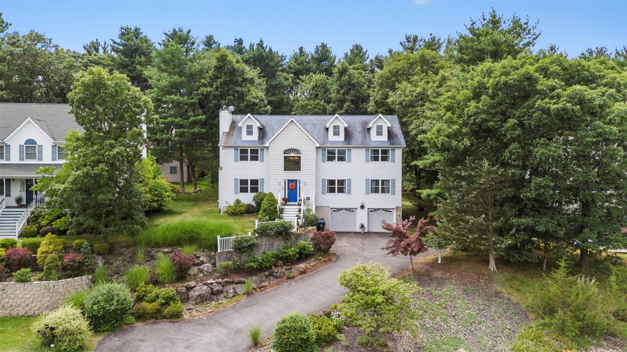 9 Mount Ridge Court