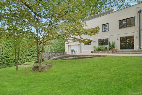 75 Lakeside Drive New Rochelle NY 10801