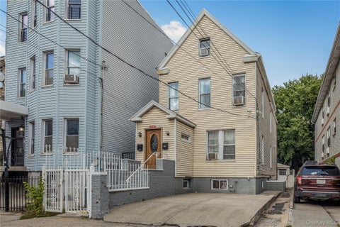 Multifamily For Sale - 1734 Van Buren Street<br/> Bronx County, Bronx, NY 10460