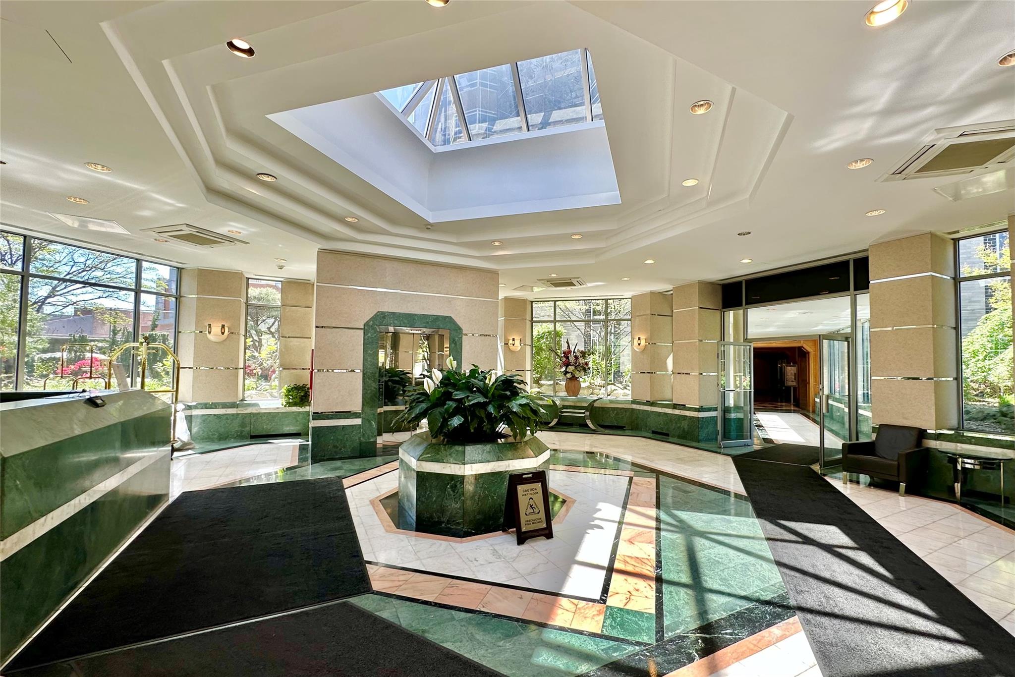 112-01 Queens Boulevard Blvd #19C, Forest Hills, New York image 3