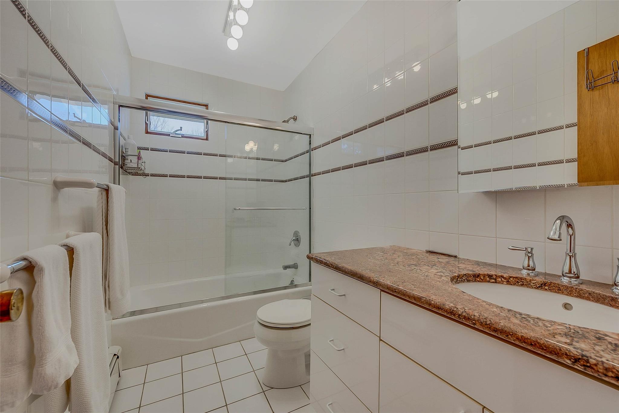 1085 Gin Lane, Southold, New York image 16