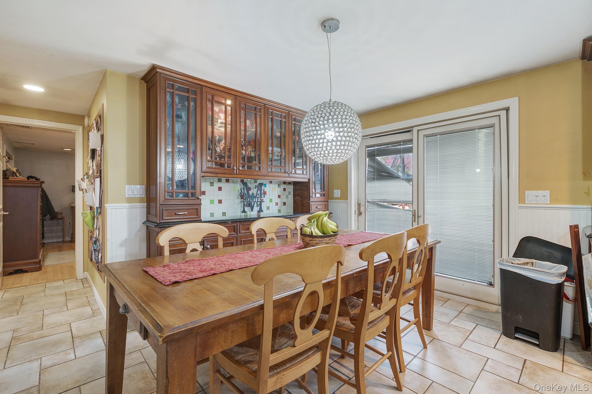 6 Strawberry Hill Lane