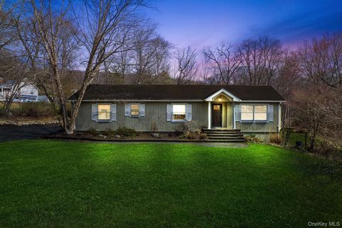 6 Strawberry Hill Lane West Nyack NY 10994