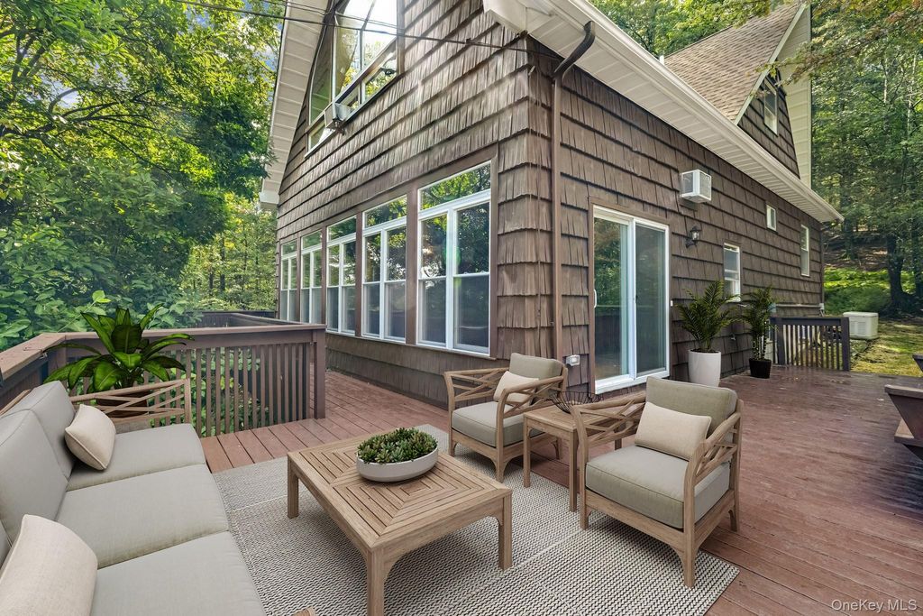 Photo of 53 W Corbett Road, Montgomery, NY 12549 (MLS # 947887)