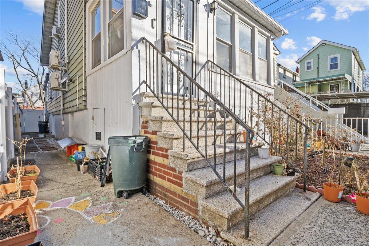 412 Saint Lawrence Avenue, Bronx, New York image 3