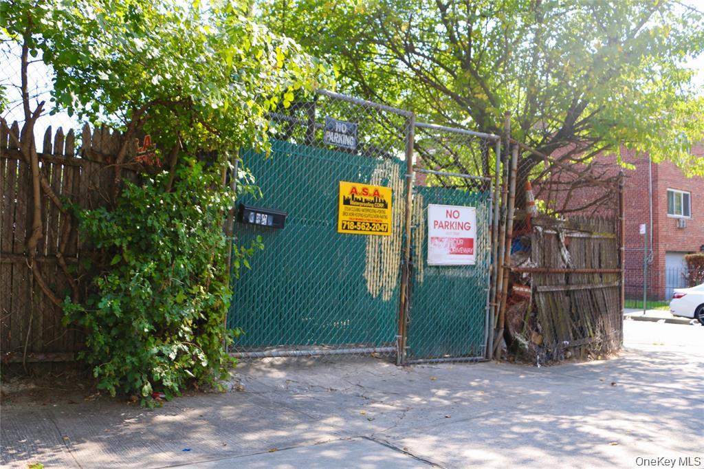 3560 Bronxwood Avenue