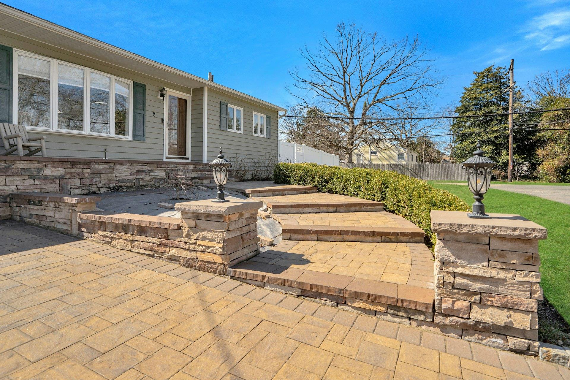 2 NW Grand Haven Drive, Commack, Florida image 2