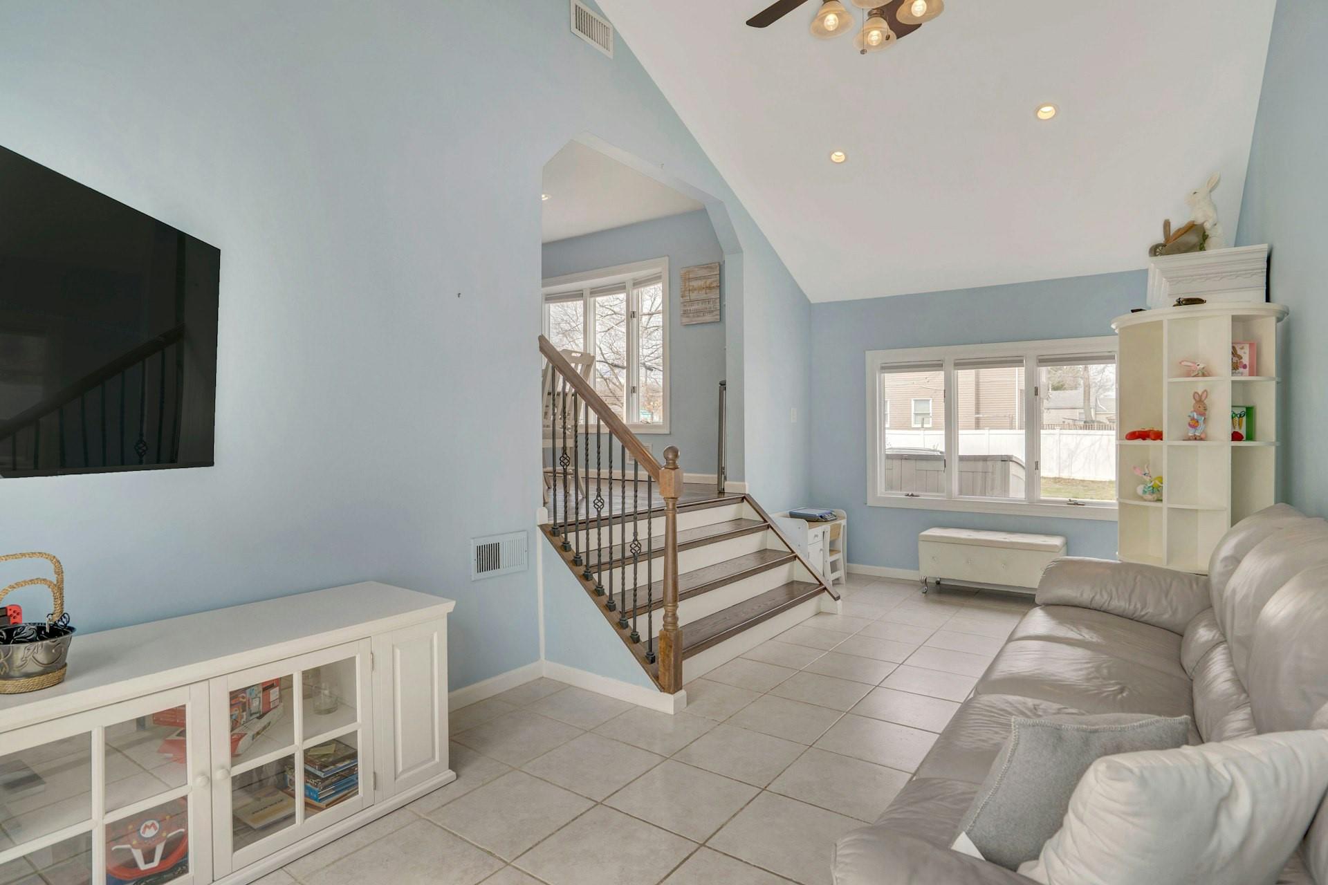 2 NW Grand Haven Drive, Commack, Florida image 11