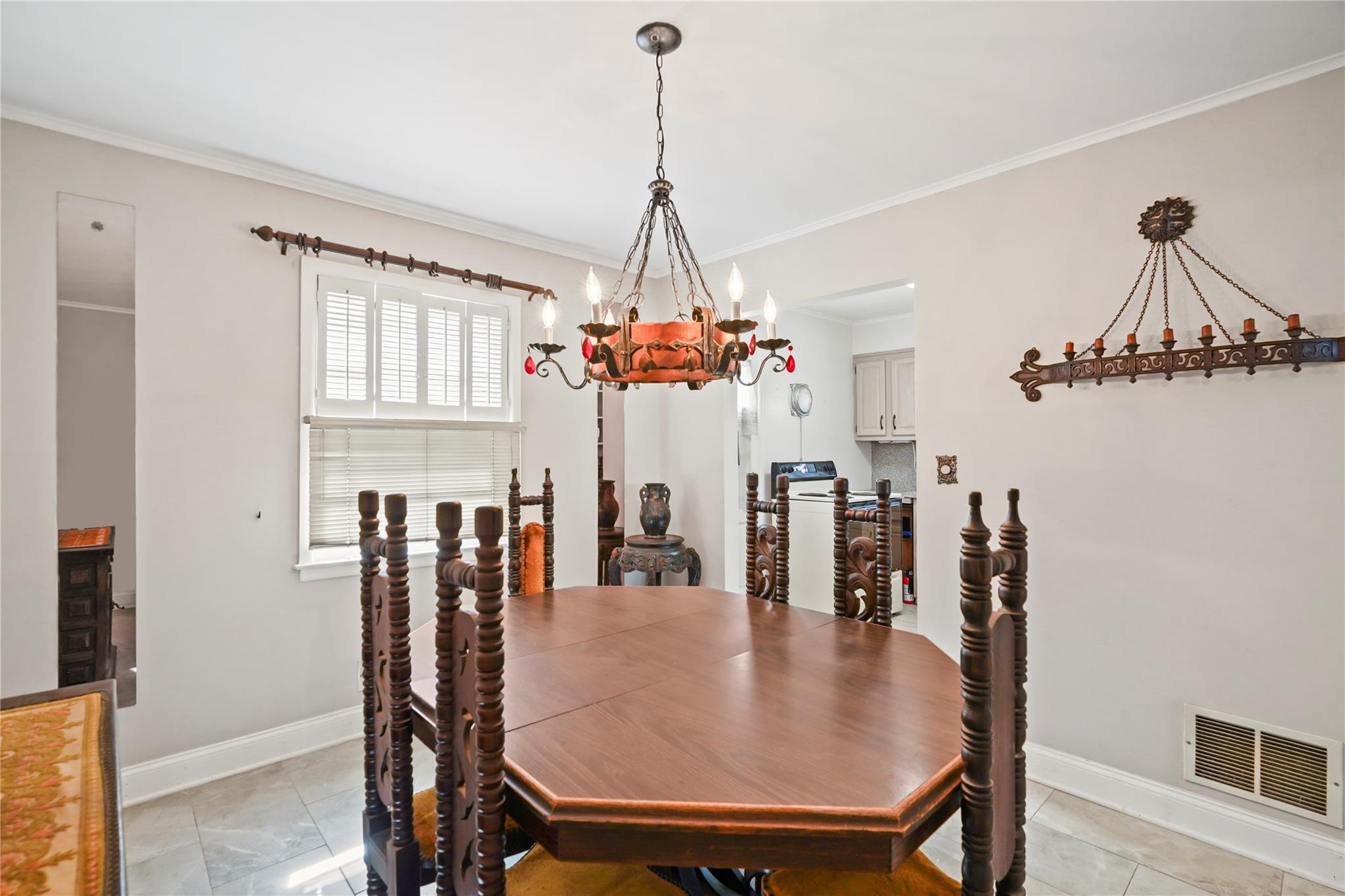 31 Westwood Avenue, New Rochelle, New York image 3