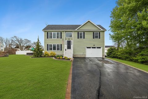 Homes For Sale - 281 Clinton Avenue<br/> East Patchogue, NY 11772