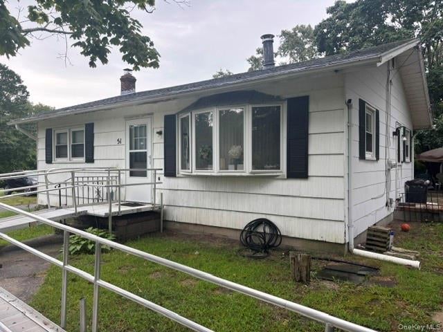 Photo of 51 Hinda Boulevard, Riverhead, NY 11901 (MLS # 1046534)