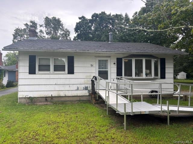 Photo of 51 Hinda Boulevard, Riverhead, NY 11901 (MLS # 1046534)