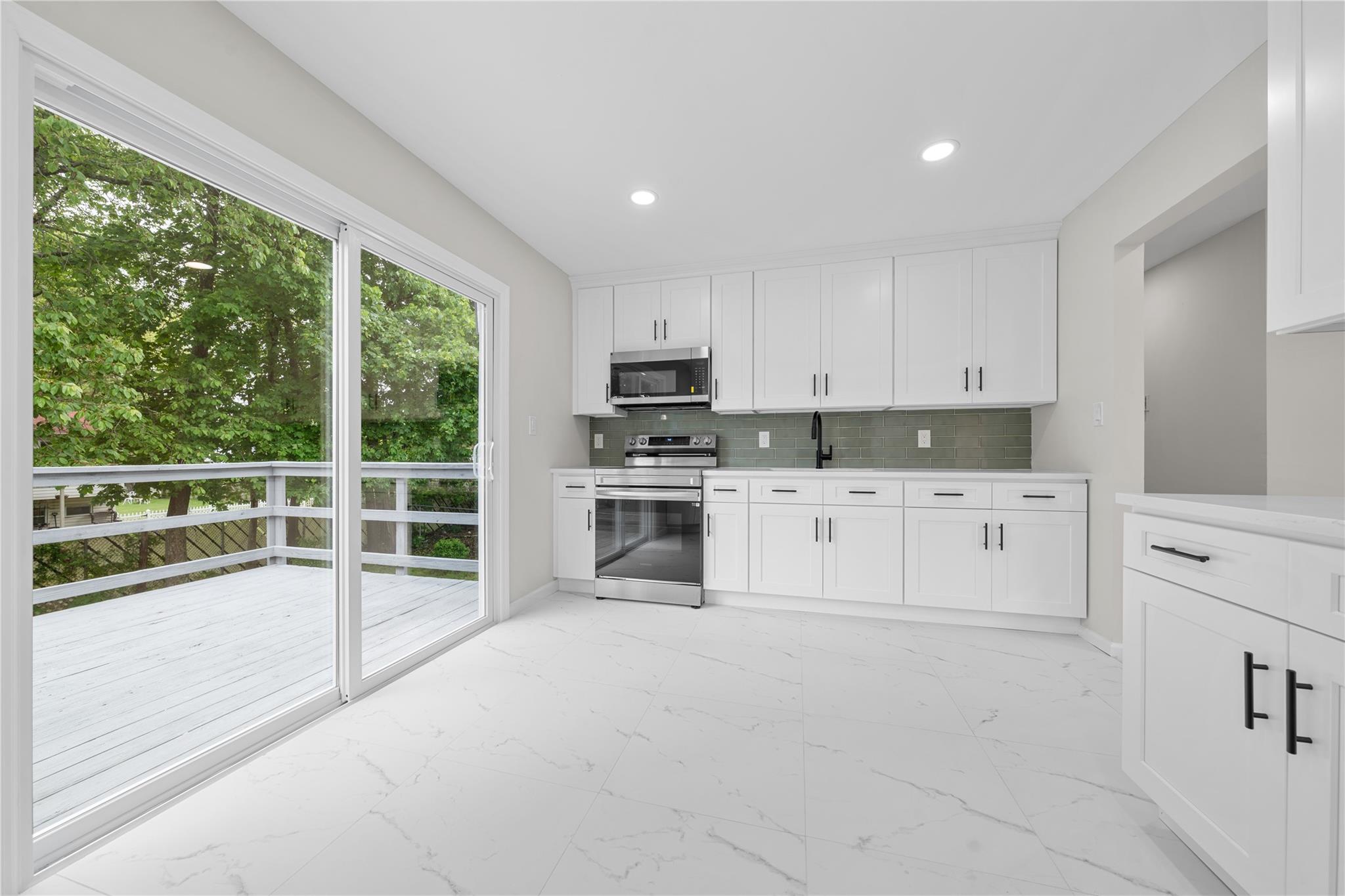 40 S 29th Street, Wyandanch, New York image 10