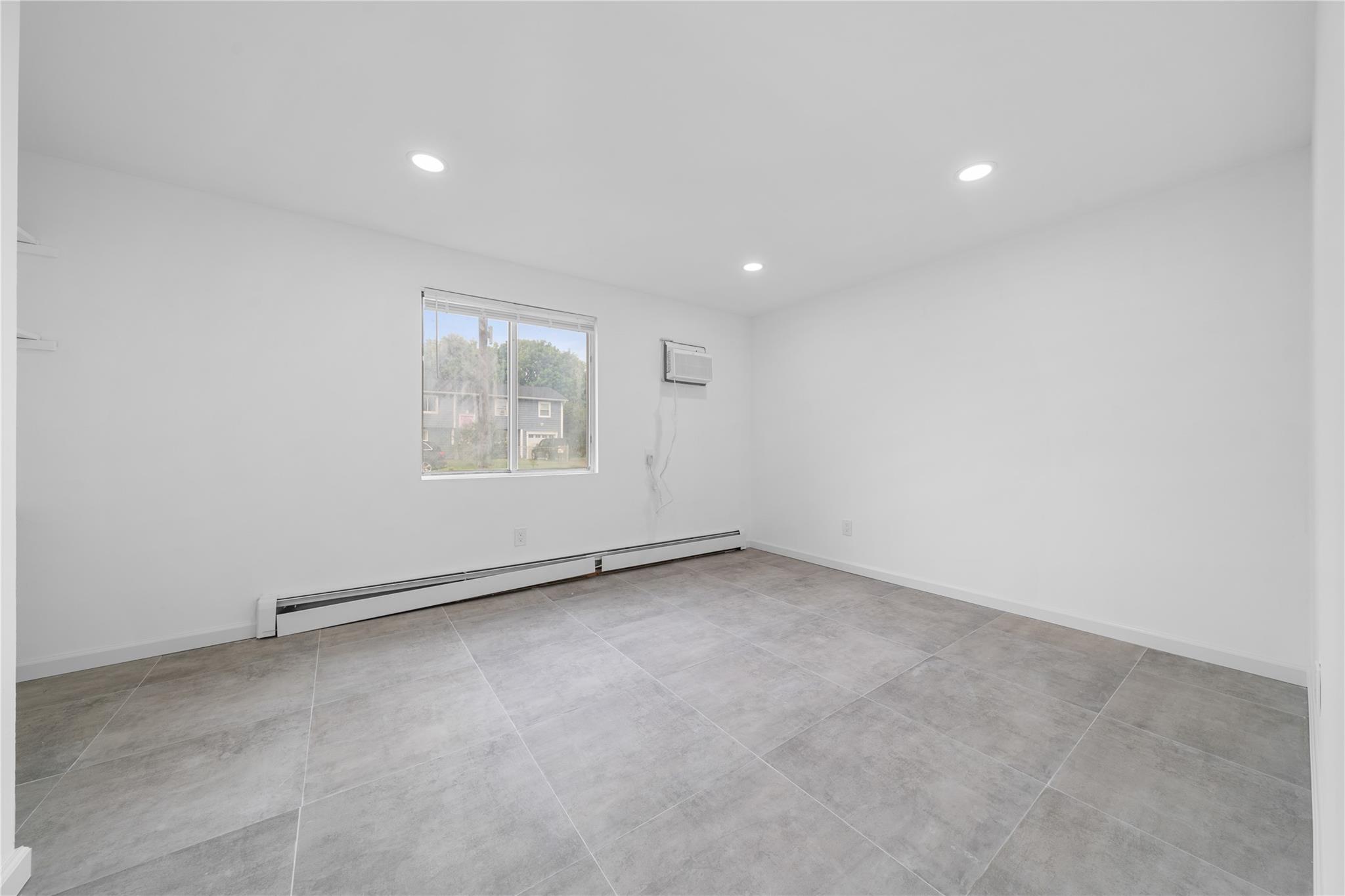 40 S 29th Street, Wyandanch, New York image 20