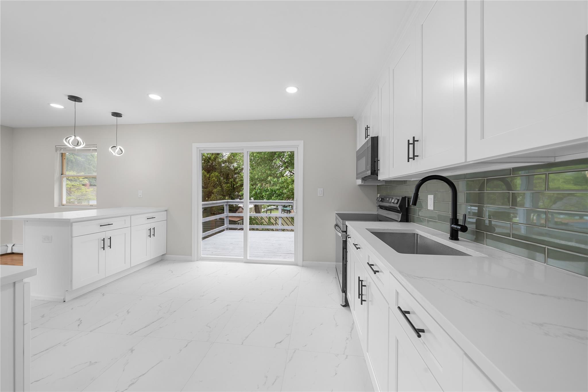 40 S 29th Street, Wyandanch, New York image 12