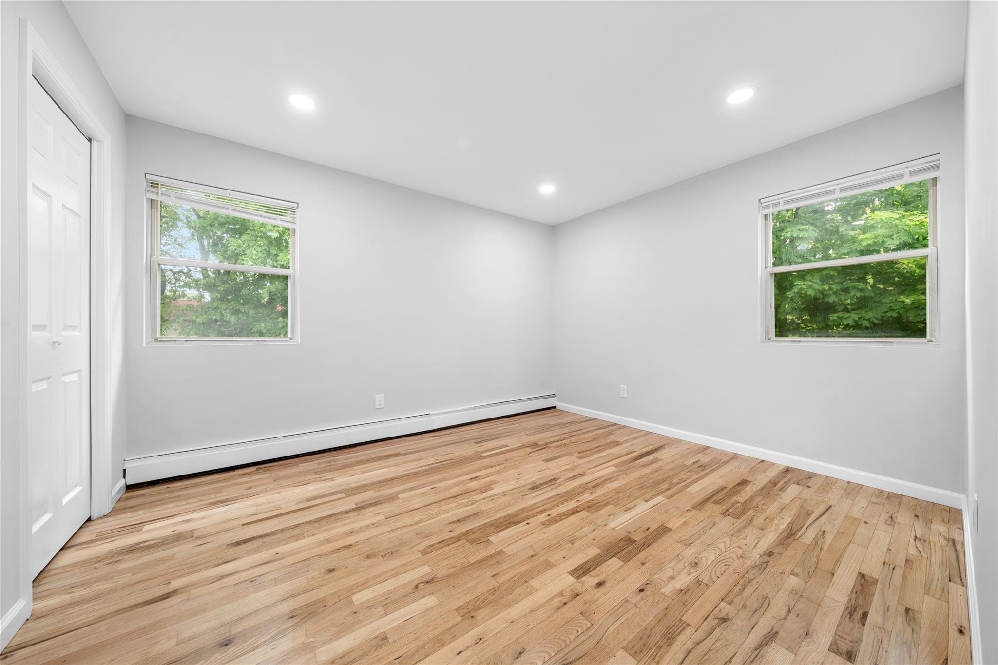 40 S 29th Street, Wyandanch, New York image 17