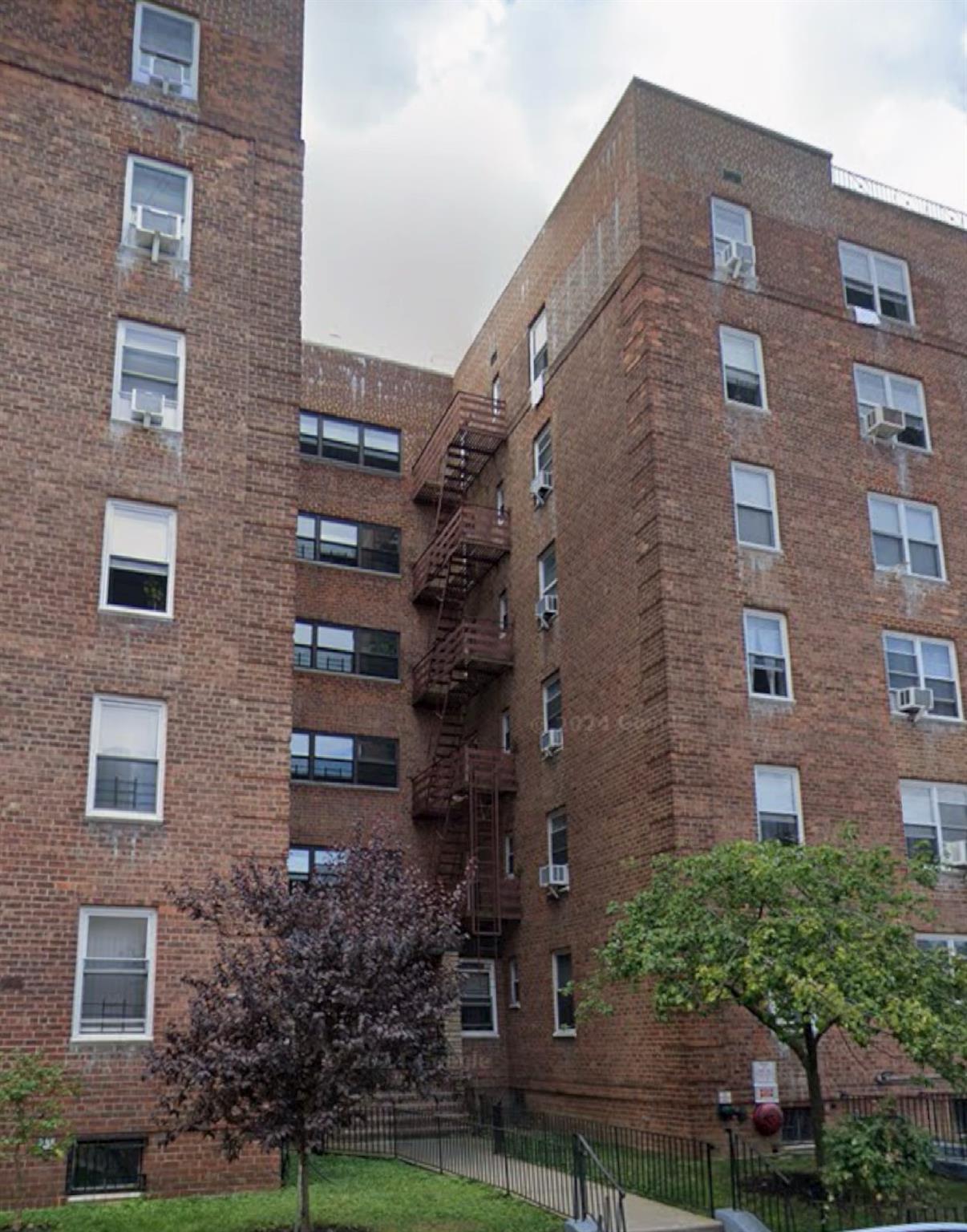 64-74 Saunders Street #5A, Rego Park, New York image 1