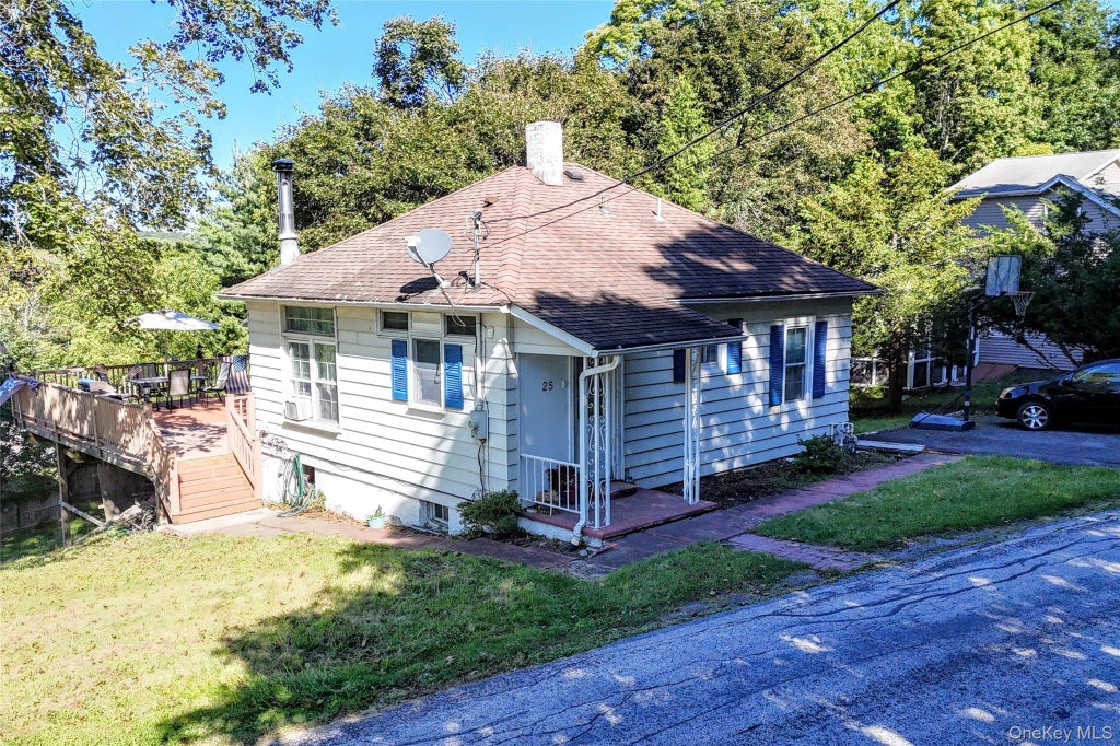 Photo of 25 Oreco Terrace, Monroe, NY 10950 (MLS # 1055830)