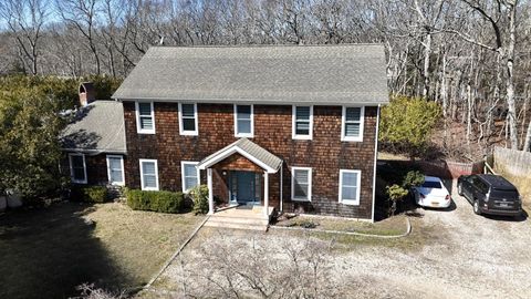 39 Washington Avenue East Hampton NY 11937