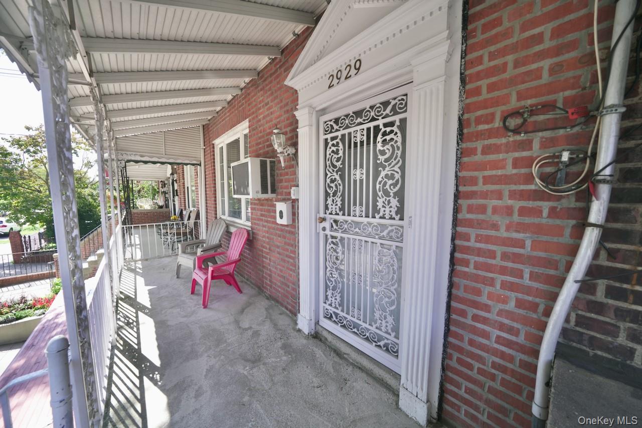 2929 Fenton Ave Avenue